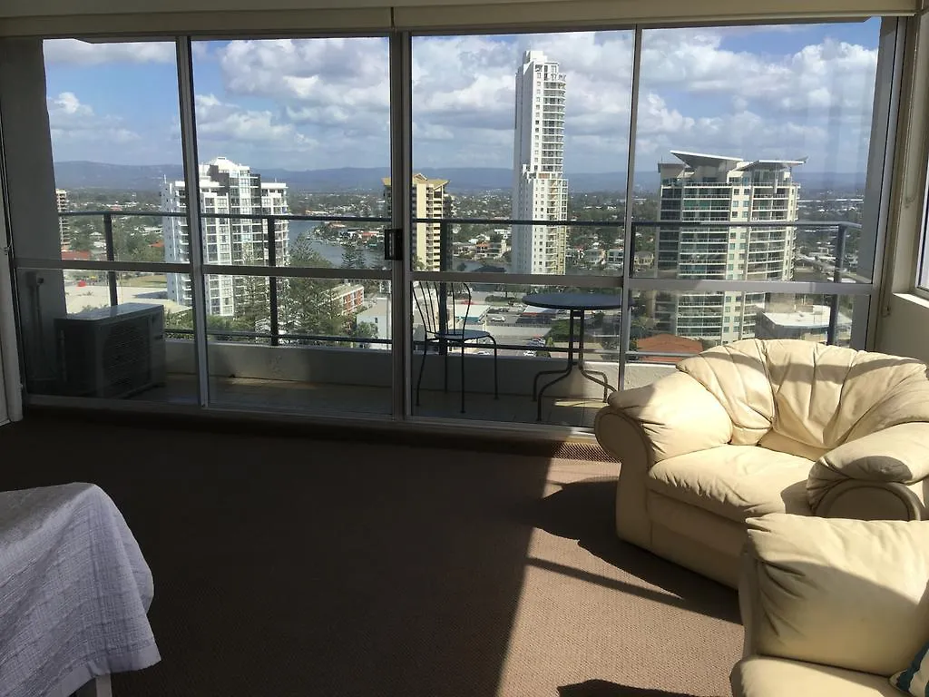 The Penthouses Apartments Gold Coast 4*,