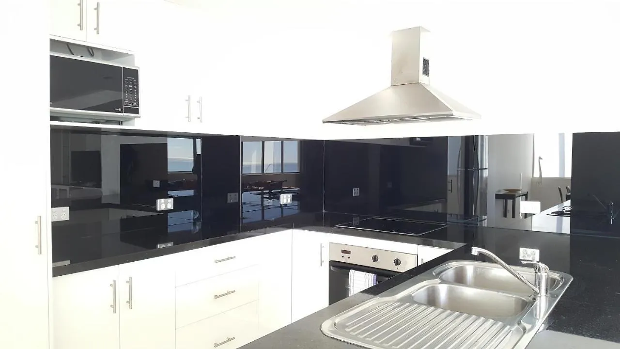 **** Aparthotel The Penthouses Apartments Gold Coast Australia
